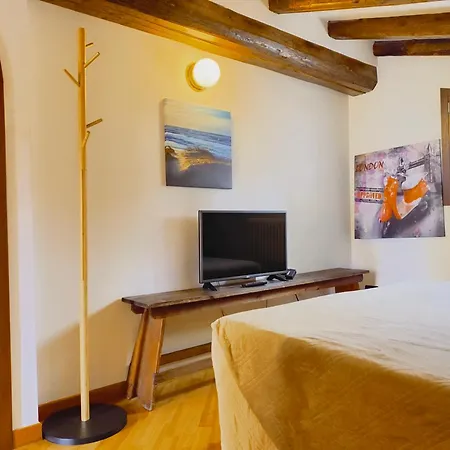Yawhome B&B-2